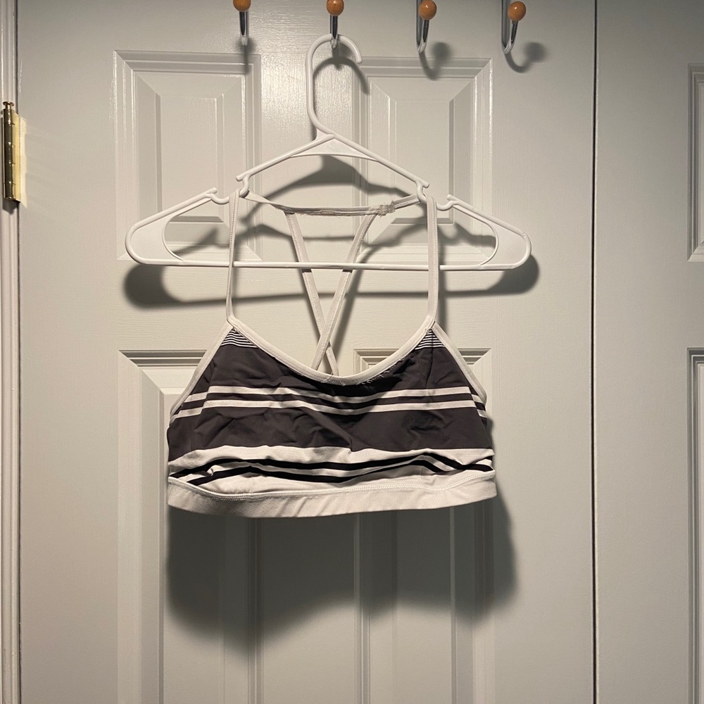 Lulu lemon sports bra